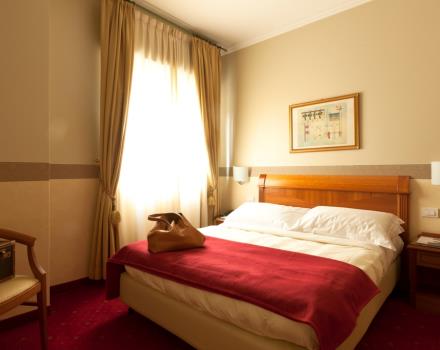 Camera doppia uso singolo del Best Western Hotel Major di Milano. Confortevole e accogliente è dotata di Tv-Sat LCD 26 pollici con Radio e sveglia, internet Wi-Fi gratuito e Frigobar.